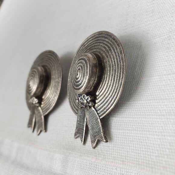 Vintage Silver Tone Metal Straw Hat Ribbon Design Post Earrings - Picture 3 of 7